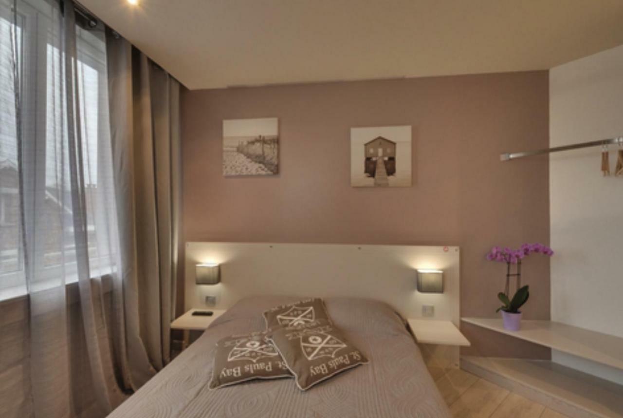 La Caroline Hotel Corbie Eksteriør billede